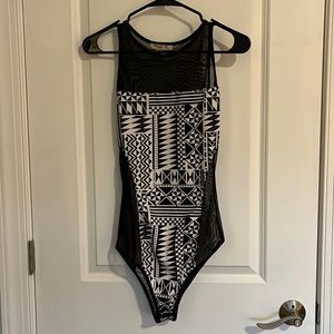 Arden B. Black and white bodysuit size Small